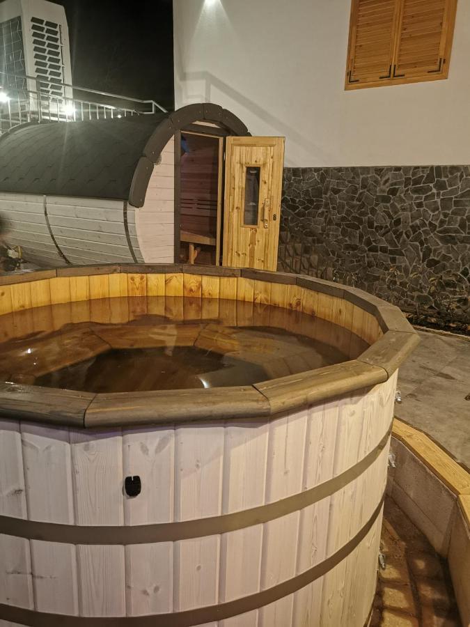 Illaberek Turistaház Sukoro Bagian luar foto