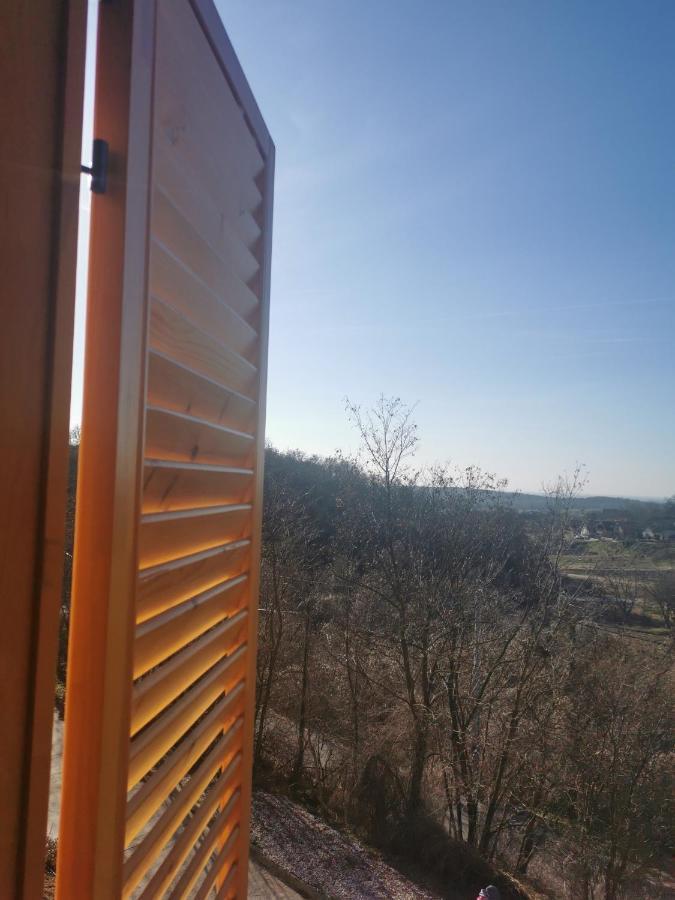 Illaberek Turistaház Sukoro Ruang foto