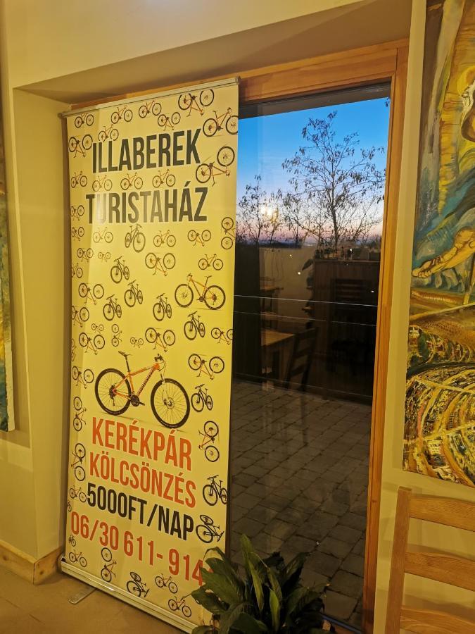 Illaberek Turistaház Sukoro Bagian luar foto